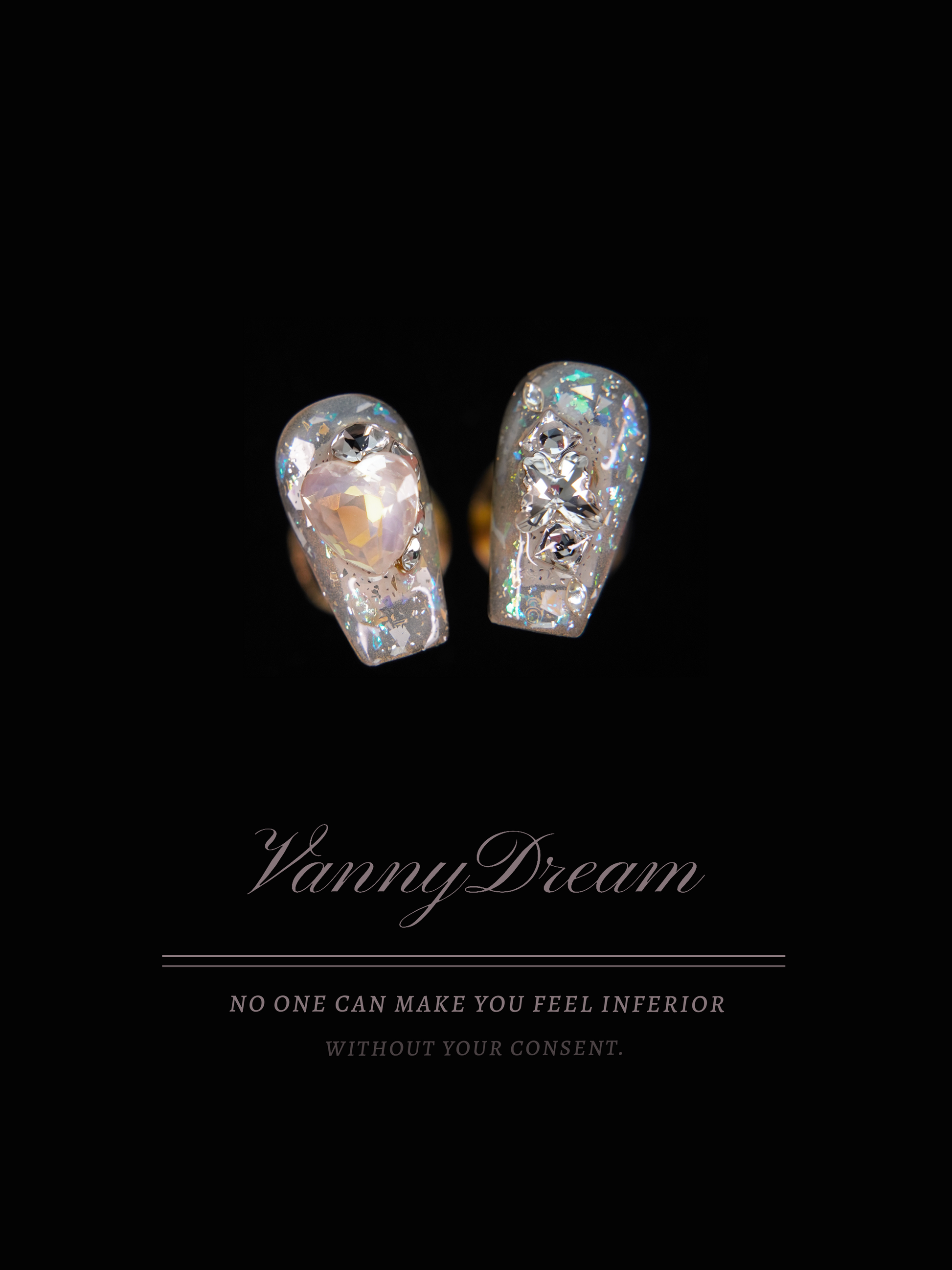 Shimmering Gem - Embellished Wearable Nails - VannyDream Series