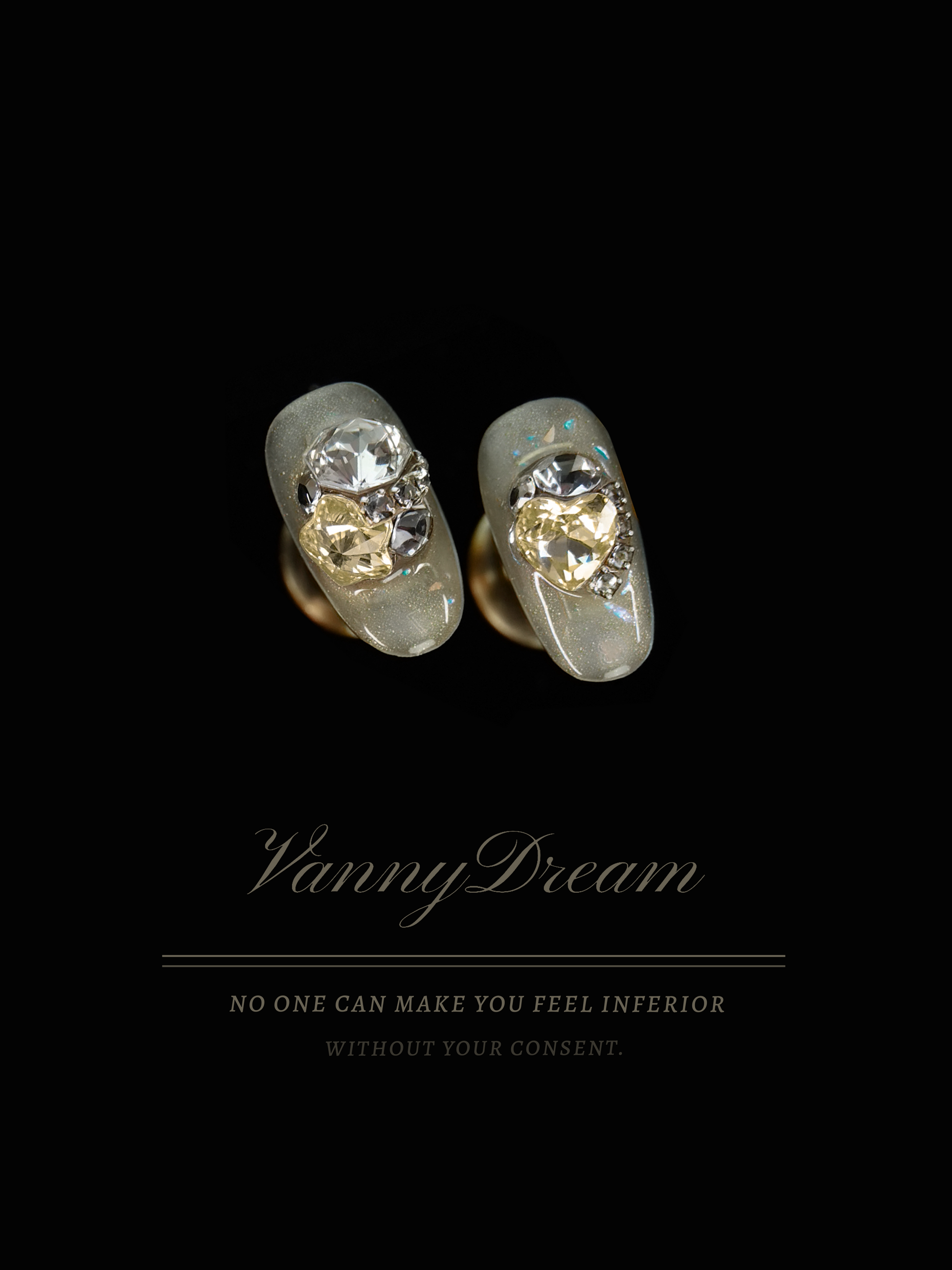 Luxe Gem - Studded Wearable Nails | VannyDream Series