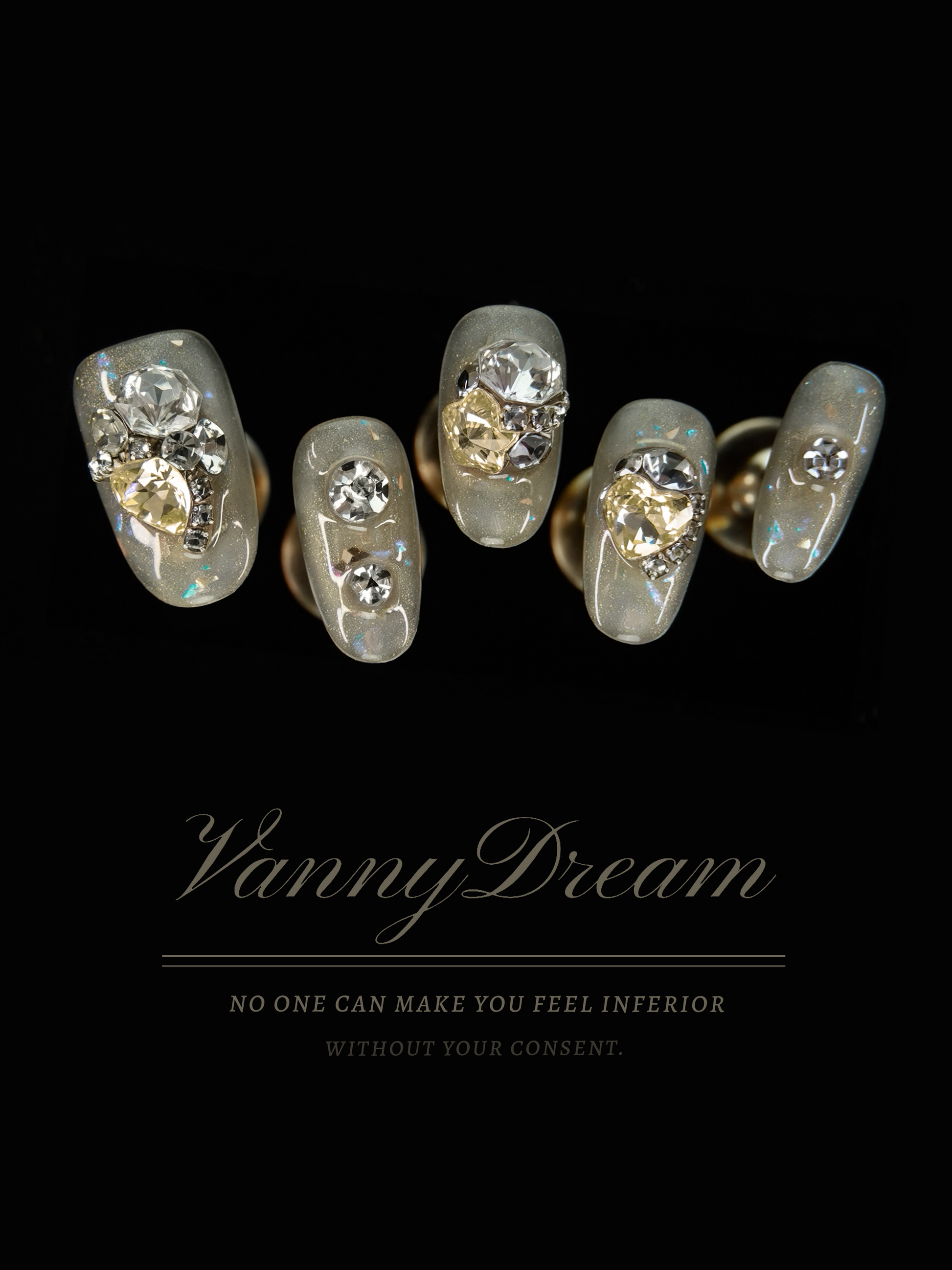 Luxe Gem - Studded Wearable Nails | VannyDream Series