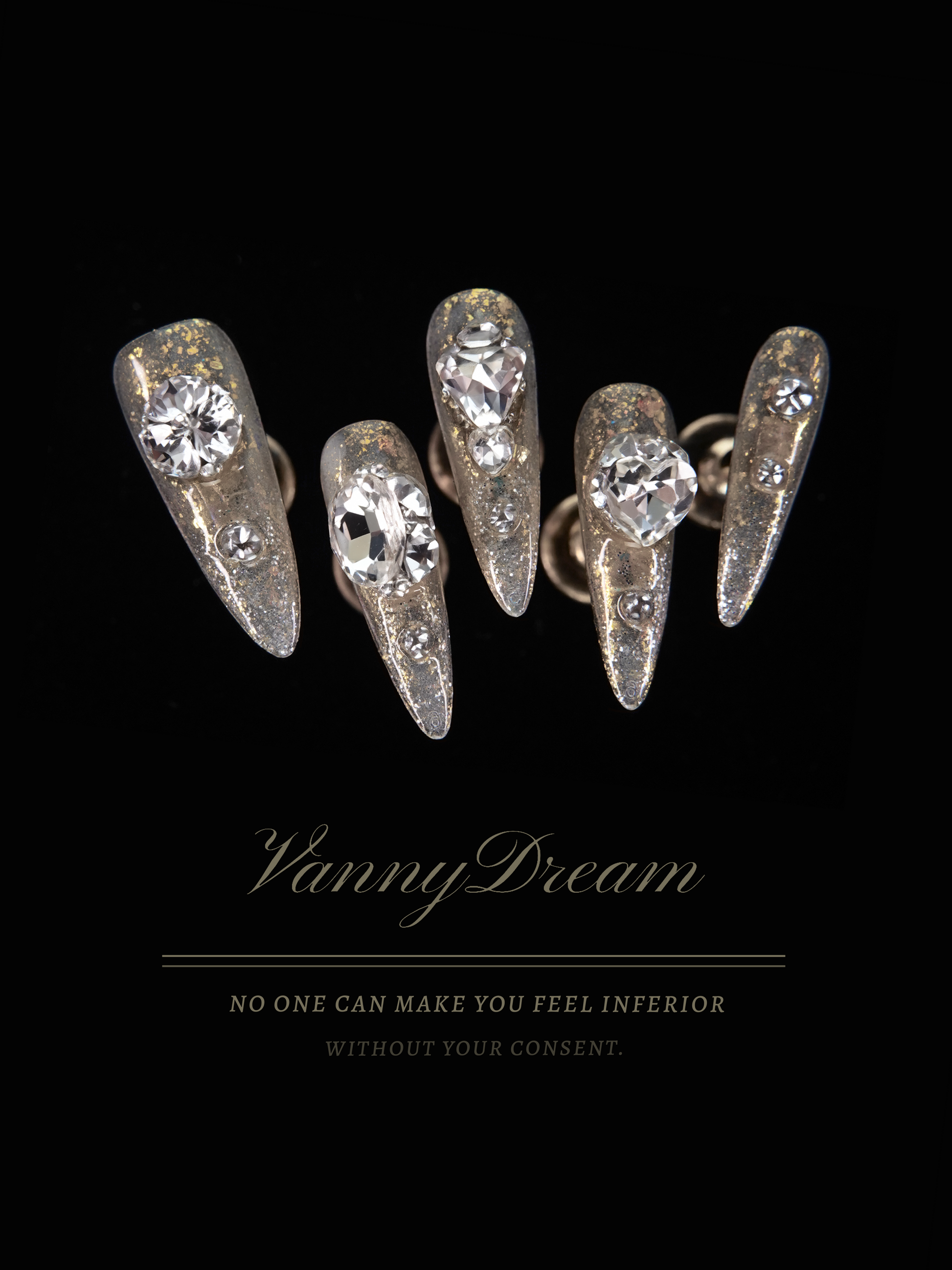 VannyDream Sharp - Edged Gem Wearable Nails: Edgy Glamour at Your Fingertips