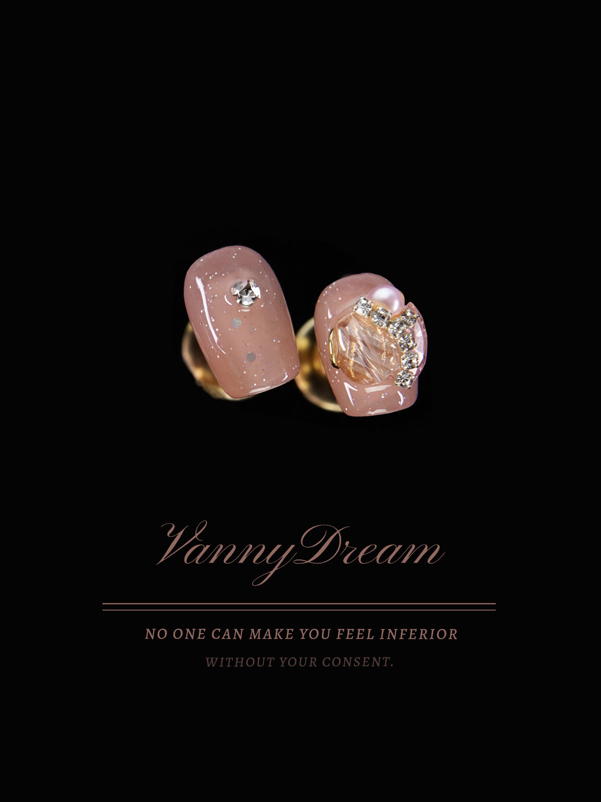 VannyDream Blush - Tinted Sparkle Wearable Nails: Understated Elegance, Quiet Confidence